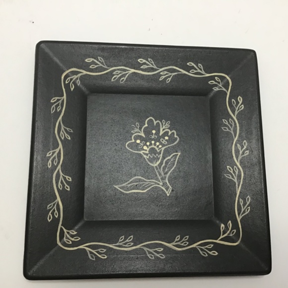 Signed Debbie Grogan Folk Art 8 inch Decorative Square Painted Wooden Plate - Picture 3 of 4